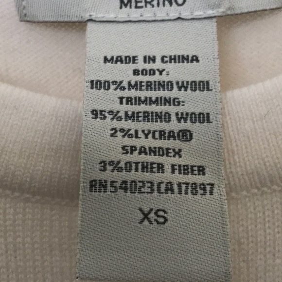 Banana Republic Sweater Merino Wool - Picture 5 of 8